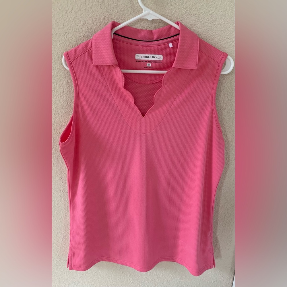 Pebble Beach Pink Sleeveless Women's gold top. Size XL. EUC.